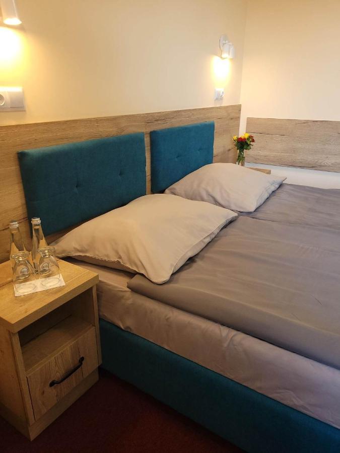 Bed and Breakfast Zlote Pioro Nisko Екстер'єр фото