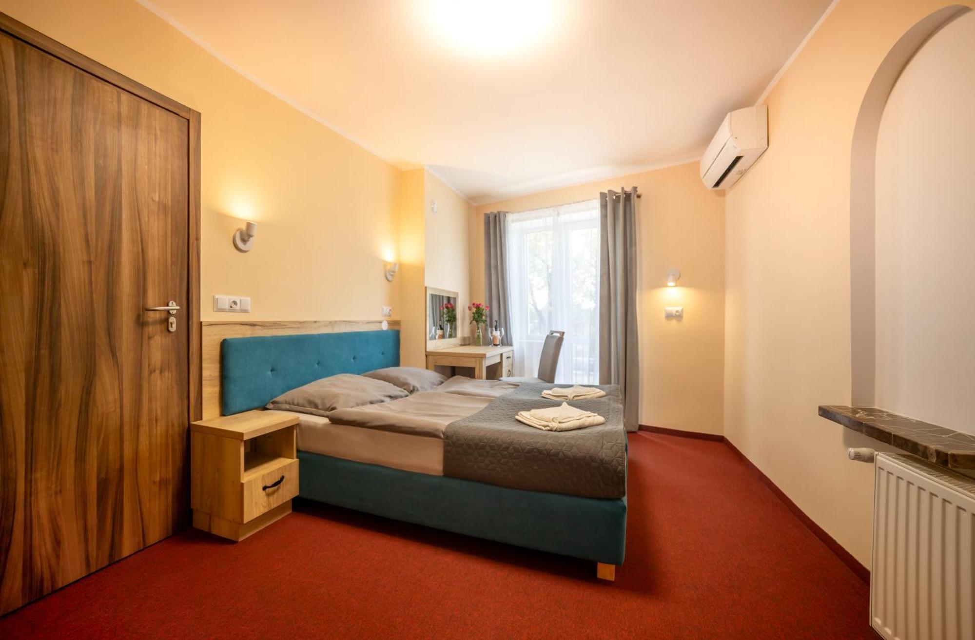 Bed and Breakfast Zlote Pioro Nisko Екстер'єр фото